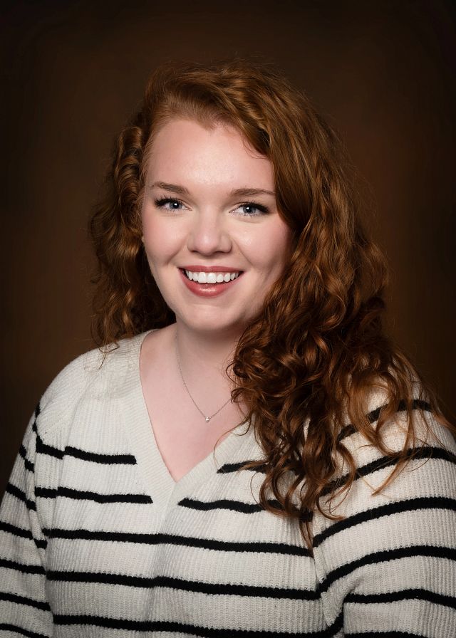 Alexa V Becherer, LMFT