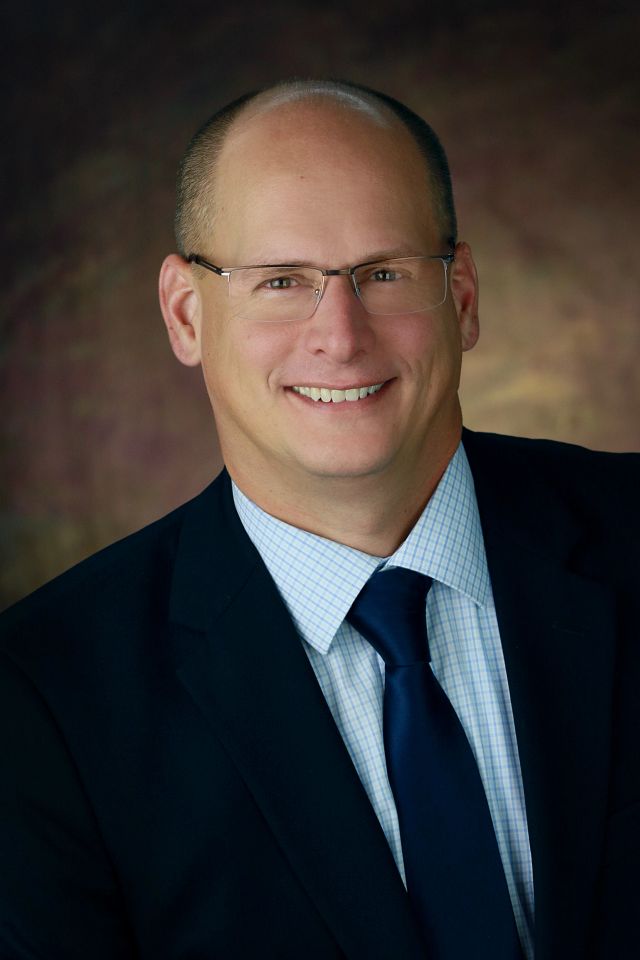 Jon D Berge