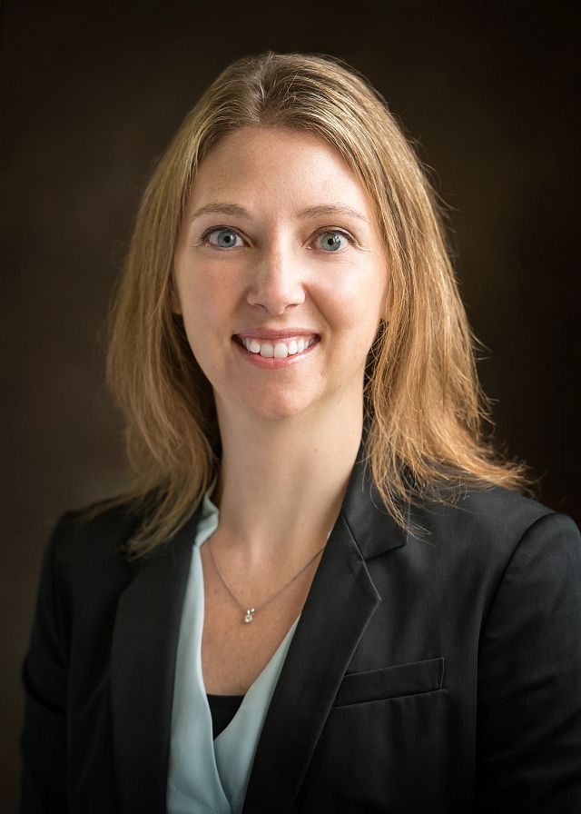 Kelly L Dunek, PT