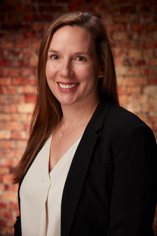 Annette L Giangiacomo