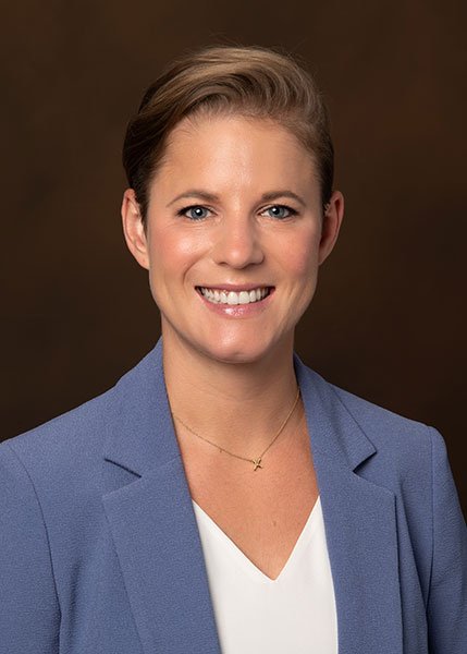 Laura L Klingbeil