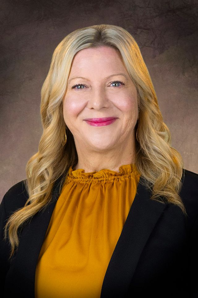 Rebecca J Kosewski