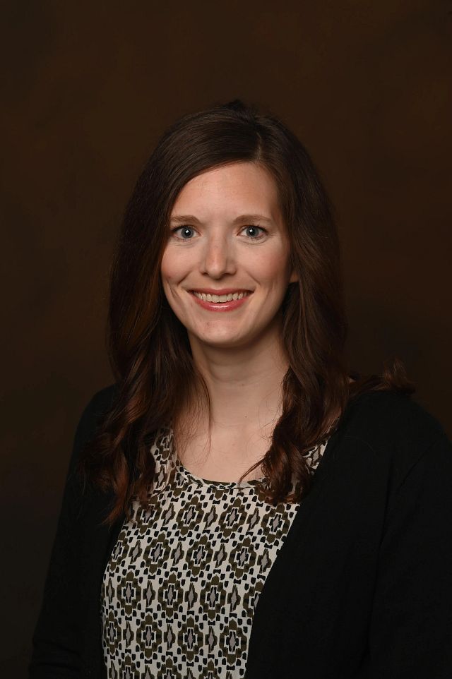 Erin E McClendon