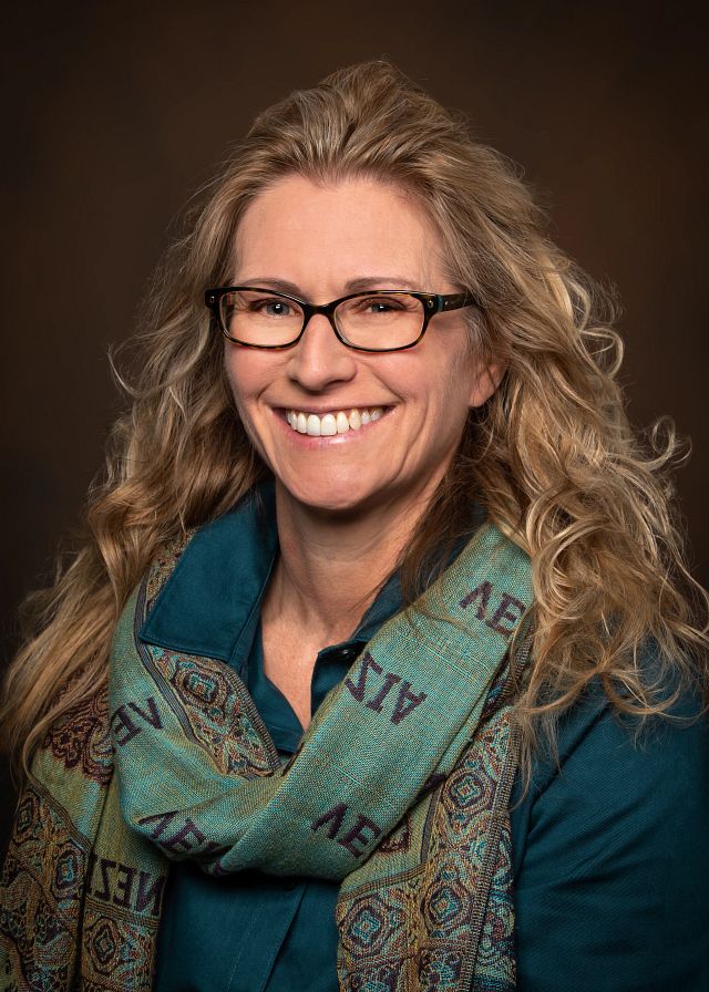 Lisa M Miller Schinke