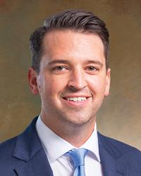 Dr. Zachary J Plummer, MD - West Chester, OH - Neurosurgery, Spine